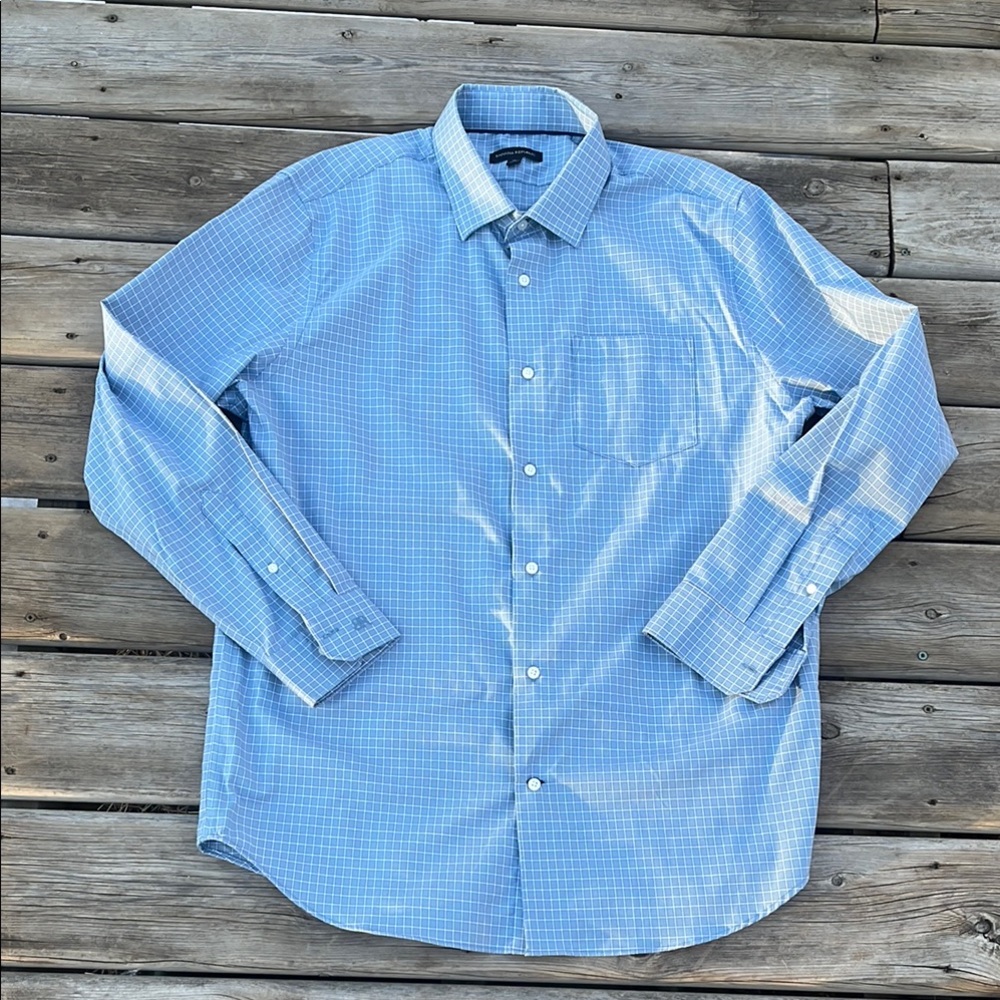 Banana Republic Blue Casual Button Down Shirt with Pointed Collar